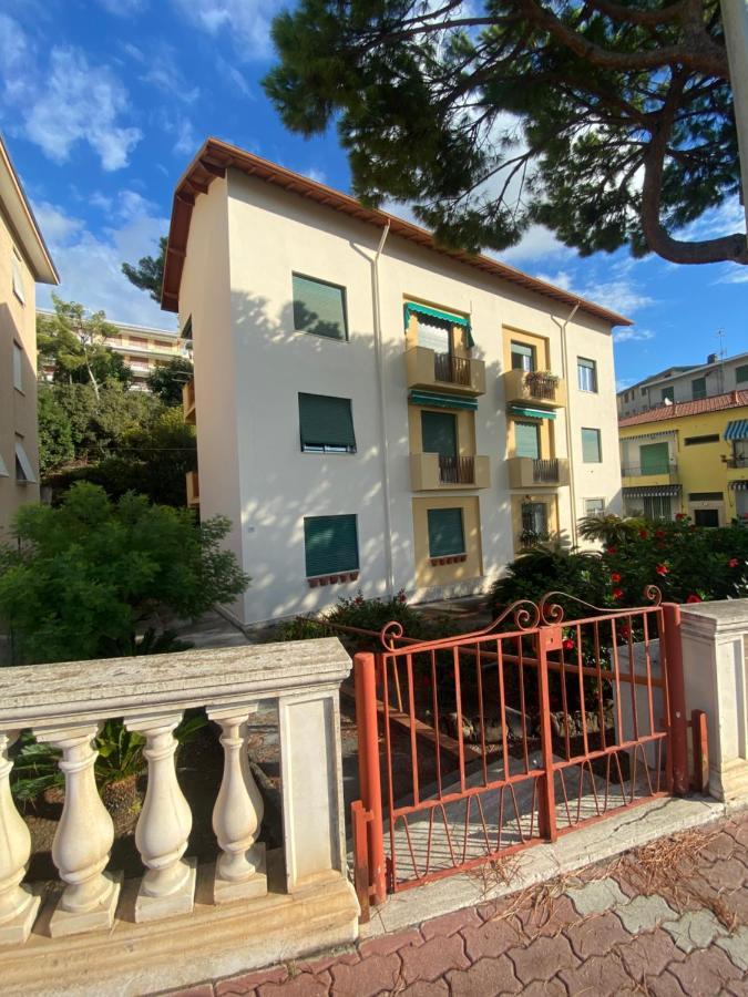 Casa Di Vavi Apartman Ospedaletti Kültér fotó